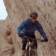 Load image into Gallery viewer, Men's Alterra Ultralight Jacket
